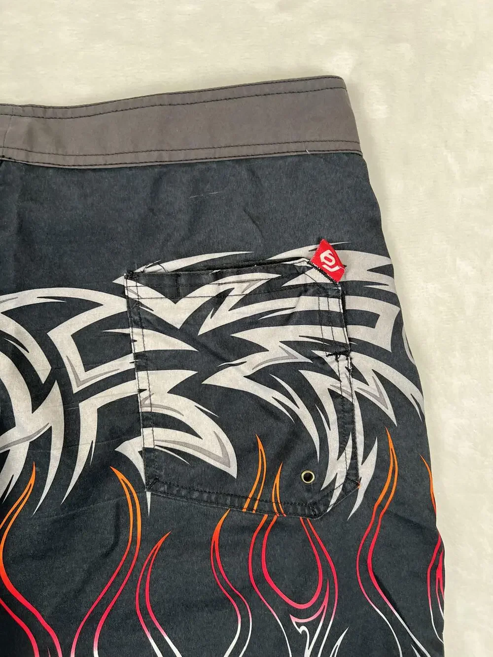 Vintage OP Ocean Pacific Board Shorts Mens 36 Black Tribal Flame Surf Beach Y2K